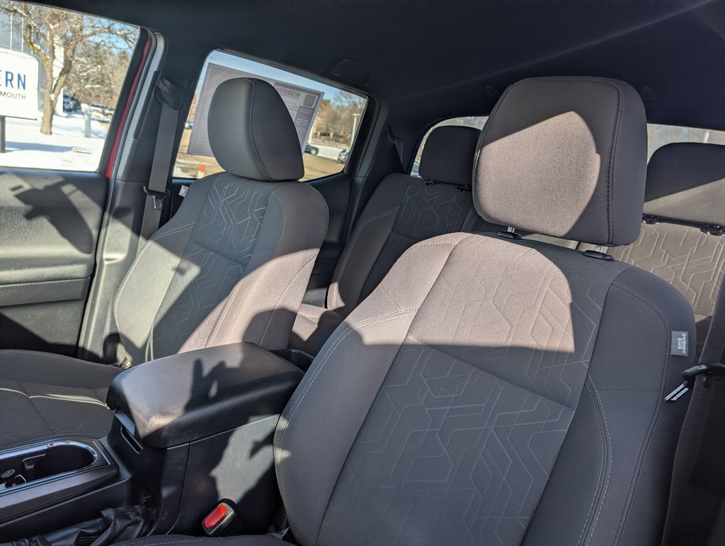 Used 2017 Toyota Tacoma TRD Sport w/ Tow Package (A/T) image 16