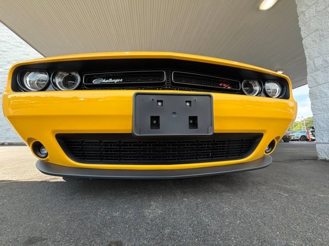 Used 2017 Dodge Challenger R/T Plus RWD image 45