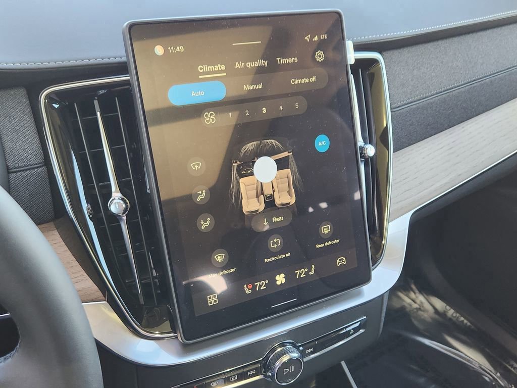 New 2026 Volvo XC90 B5 Core AWD/4WD image 10