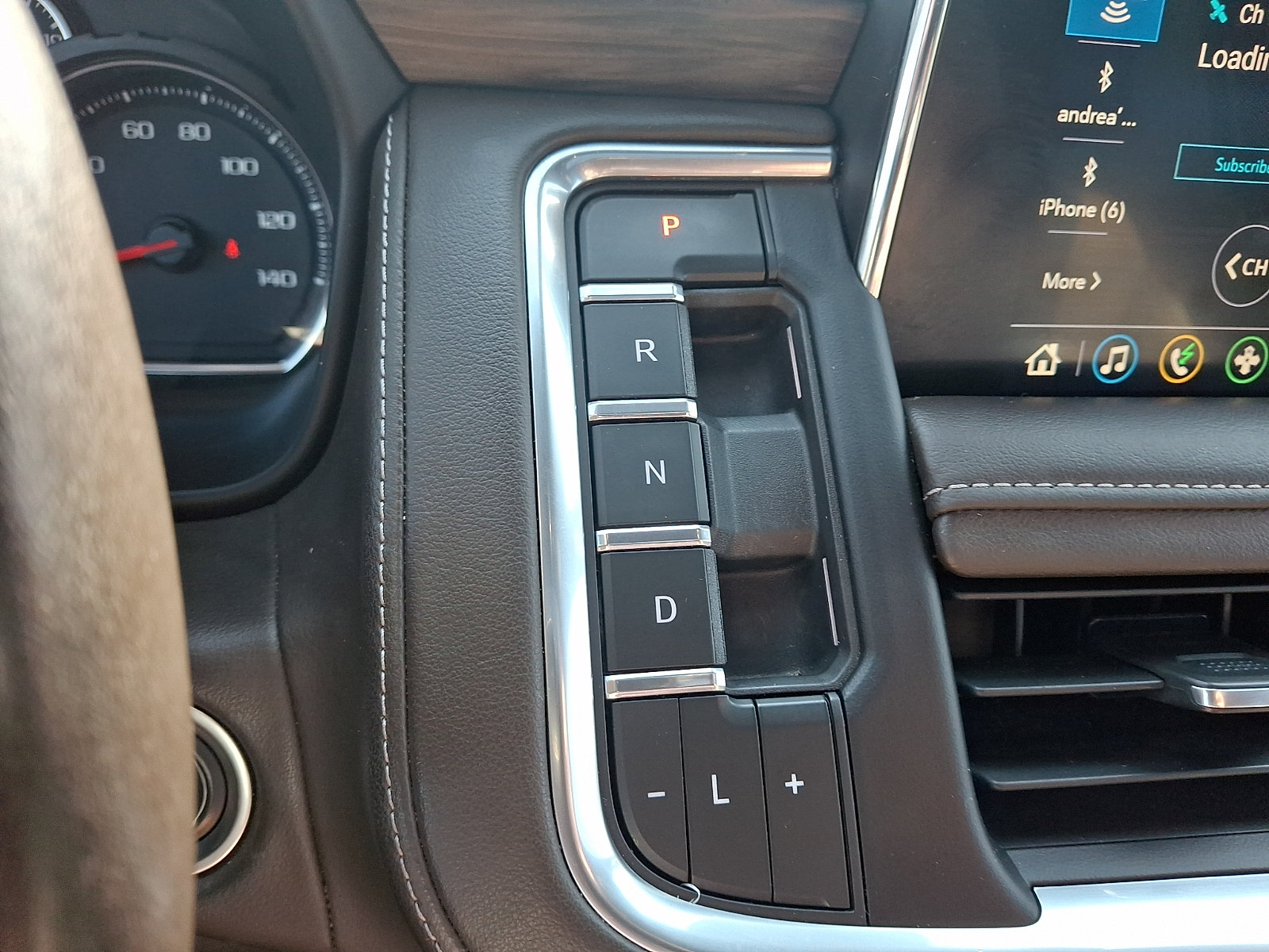 Used 2021 Chevrolet Tahoe LT w/ LT Signature Package AWD/4WD image 15