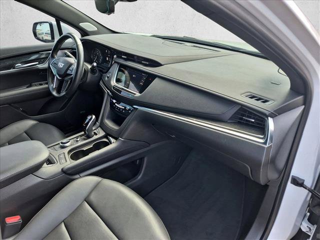 Used 2022 Cadillac XT5 Premium Luxury w/ Technology Package FWD image 22