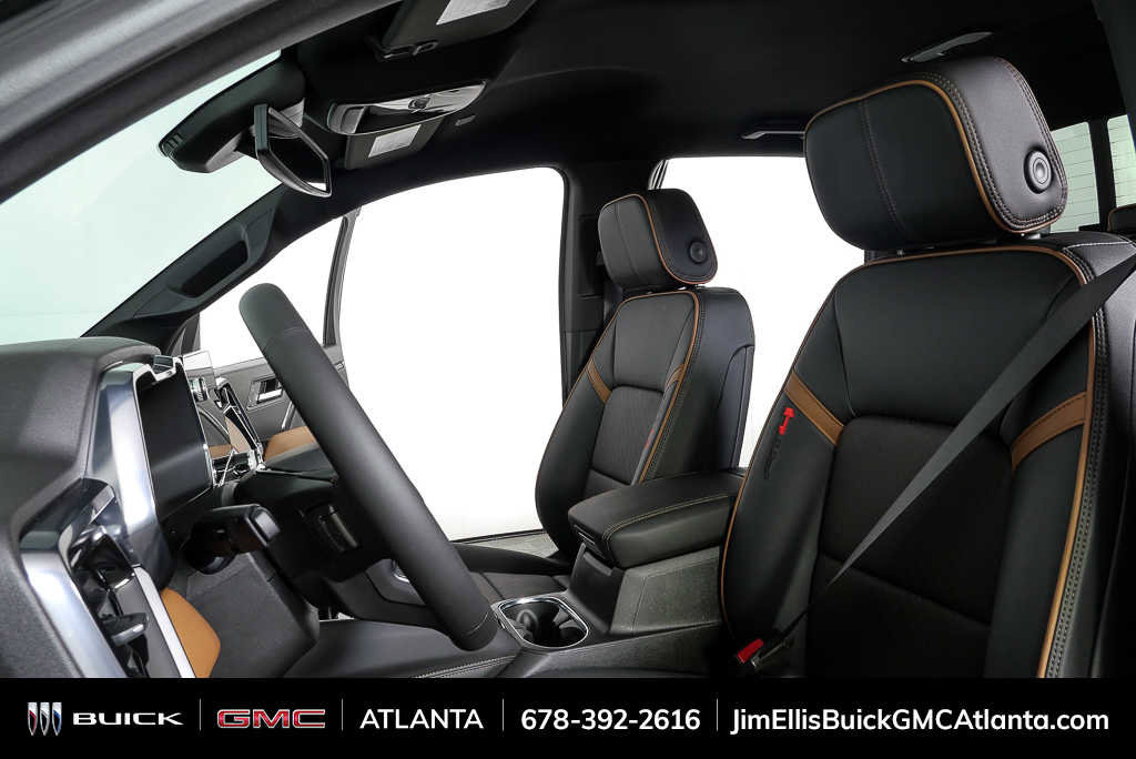 New 2026 GMC Canyon AT4 w/ AT4 Premium Package image 5