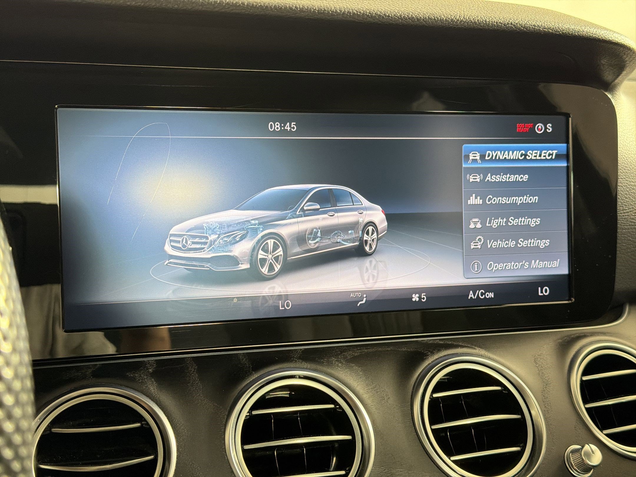 Used 2017 Mercedes-Benz E 300 4MATIC image 24