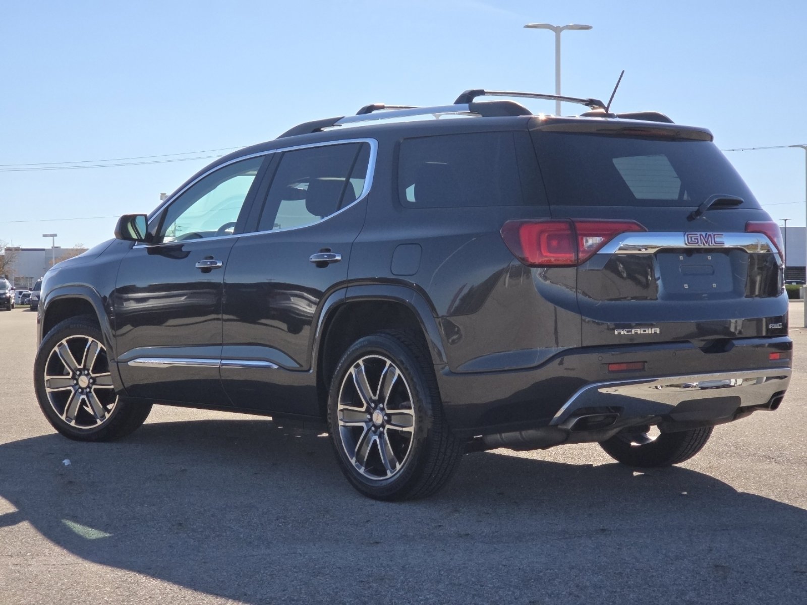 Used 2018 GMC Acadia Denali w/ Technology Package image 14