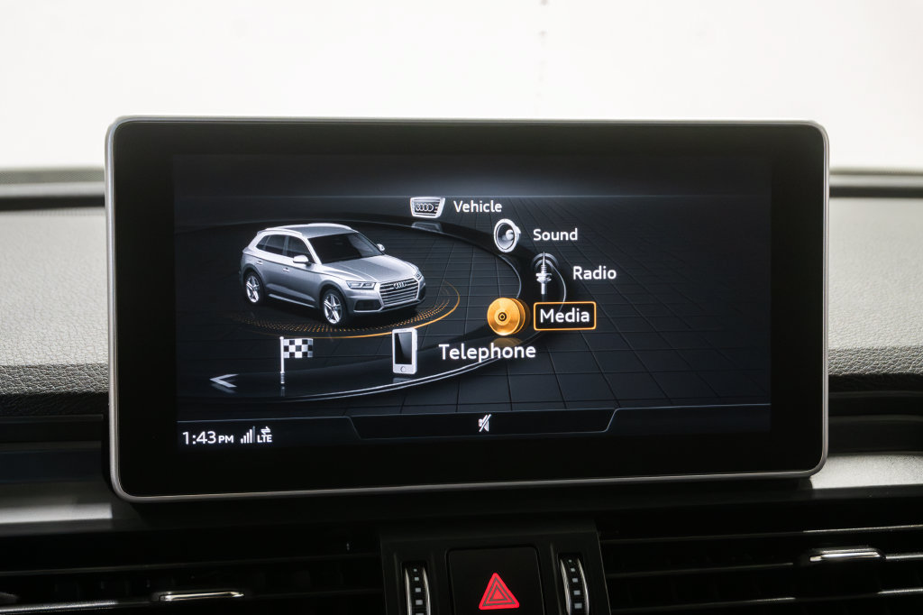 Used 2020 Audi SQ5 Premium Plus w/ Premium Plus Package AWD/4WD image 18