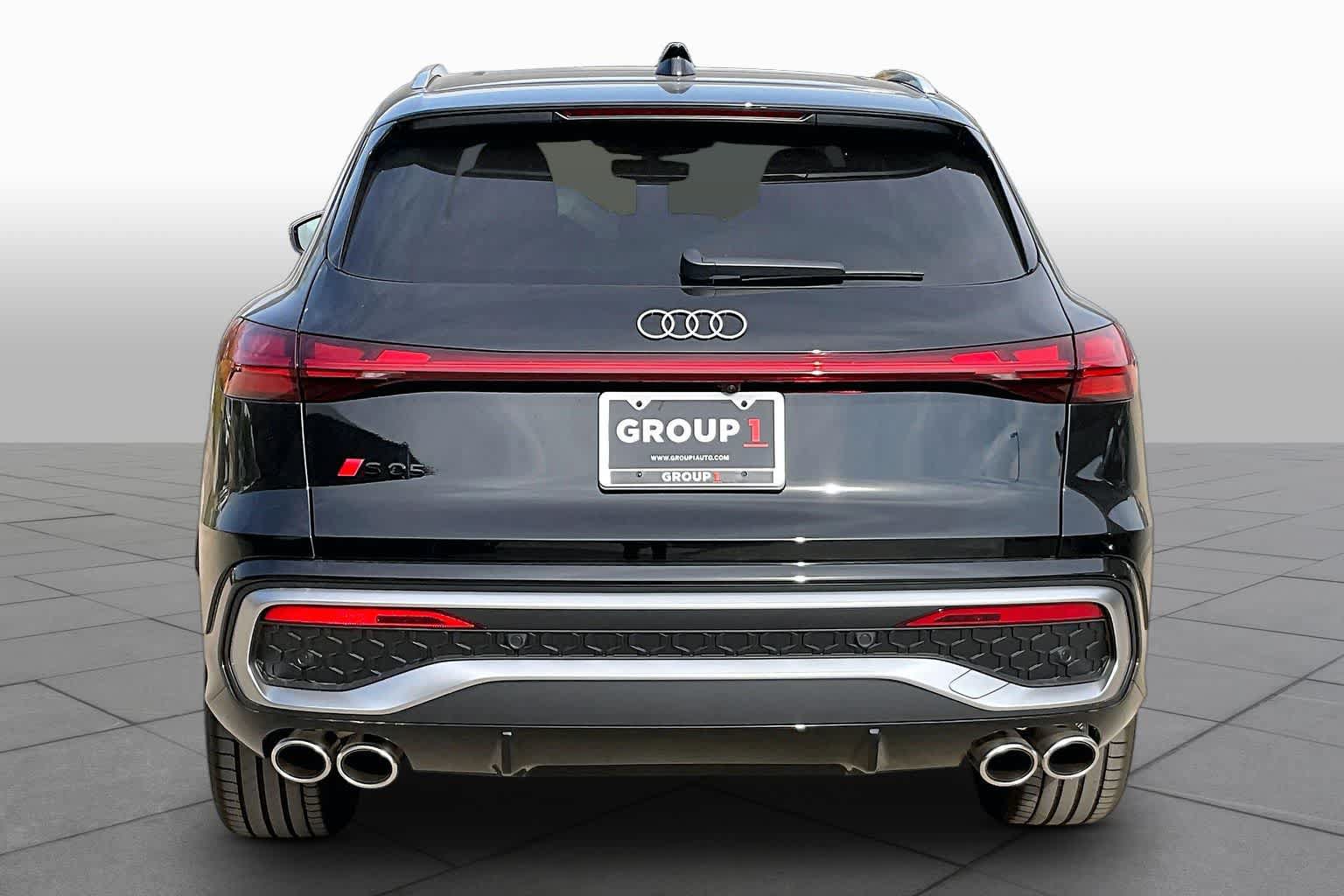 New 2026 Audi SQ5 Prestige AWD/4WD image 4