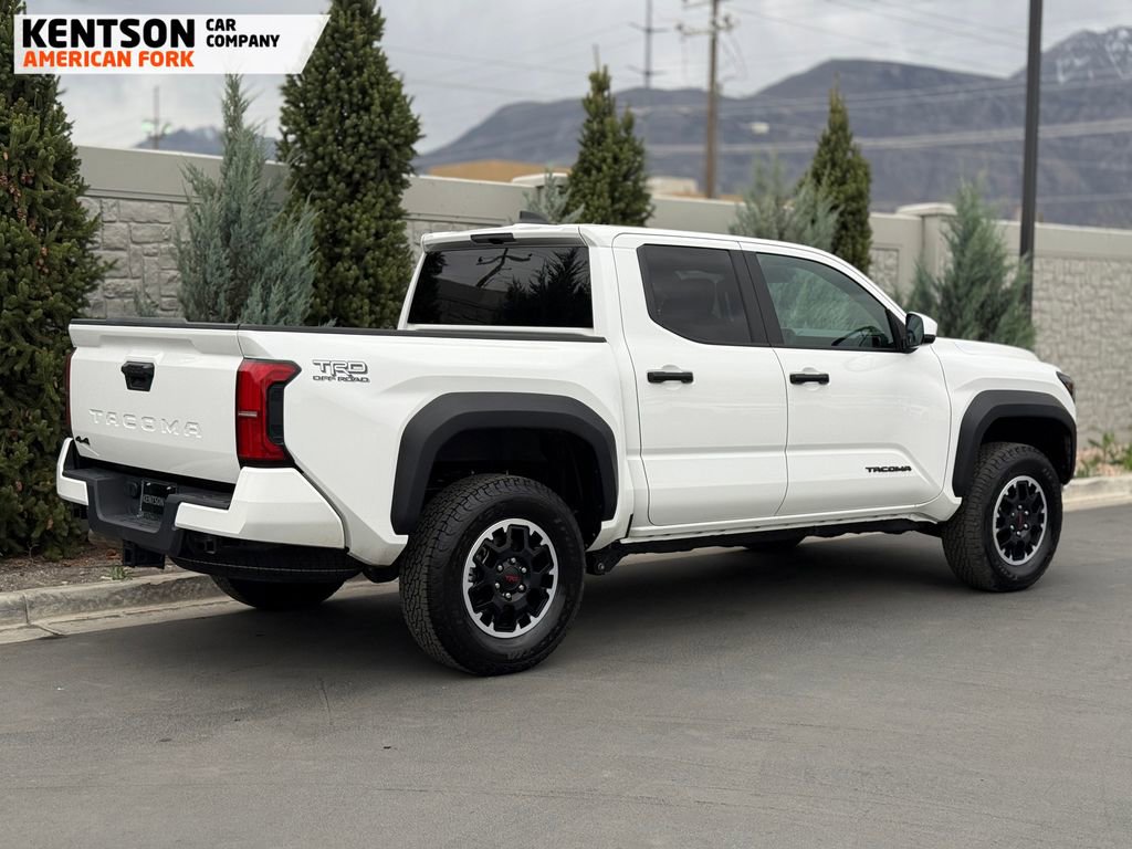 Used 2025 Toyota Tacoma TRD Off-Road image 10