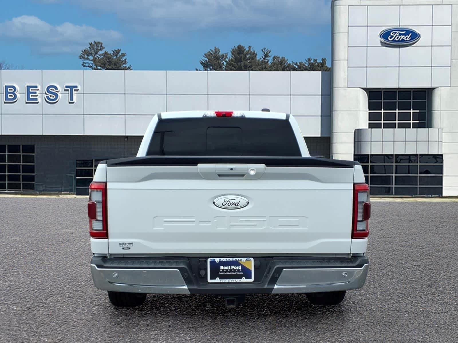 Used 2021 Ford F150 Lariat w/ Max Trailer Tow Package RWD image 5