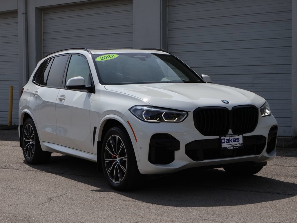 Used 2022 BMW X5 M50i w/ Executive Package AWD/4WD image 1