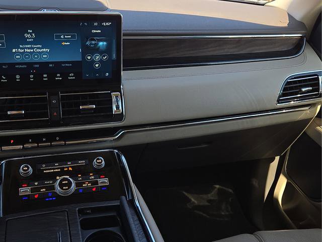 Used 2022 Lincoln Navigator L Reserve image 20