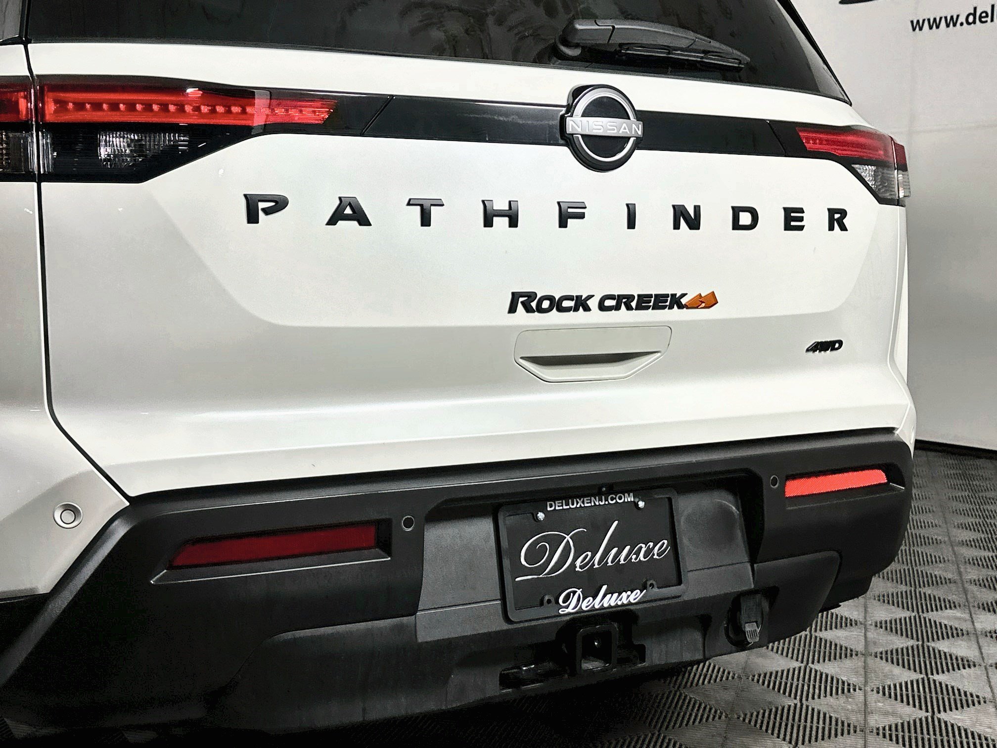 Used 2024 Nissan Pathfinder Rock Creek AWD/4WD image 27