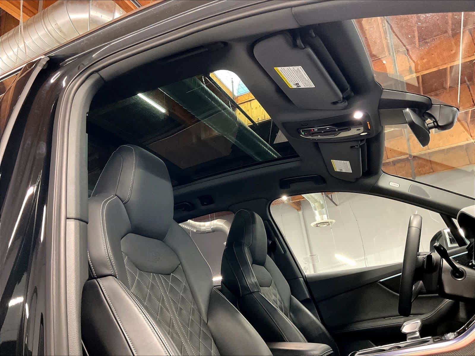 Used 2023 Audi SQ7 Premium Plus w/ Executive Package AWD/4WD image 23
