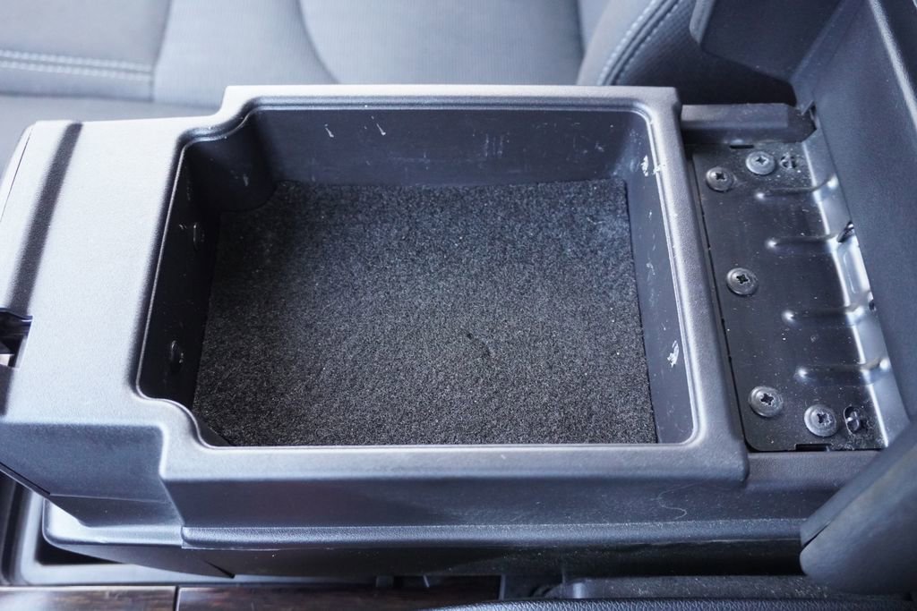 Used 2016 Chevrolet Traverse LT w/ Style and Technology Package AWD/4WD image 21