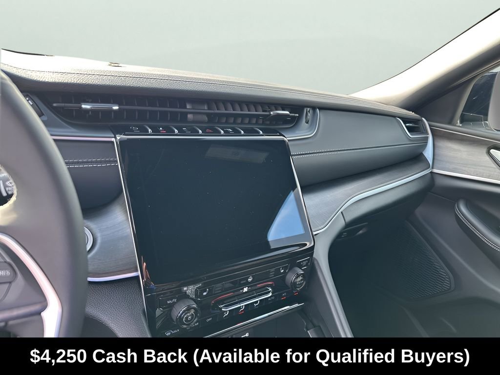 New 2025 Jeep Grand Cherokee Limited AWD/4WD image 35