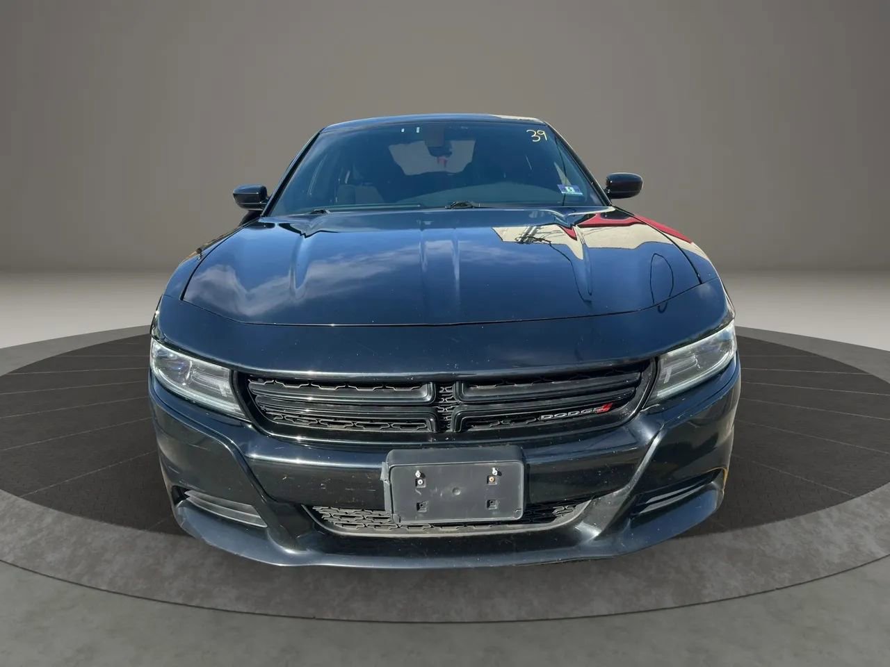 Used 2018 Dodge Charger SXT Plus image 2