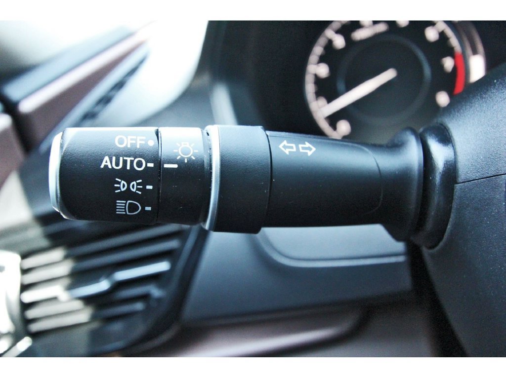 Used 2022 Acura RDX w/ Technology Package FWD image 17