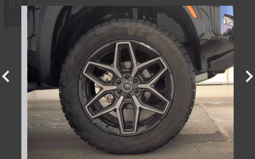 Used 2024 Nissan Frontier SV w/ Hardbody Edition AWD/4WD image 9