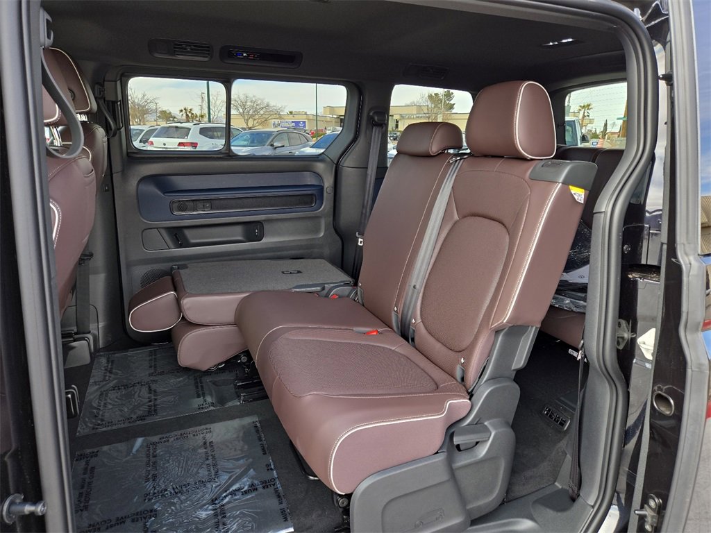 New 2025 Volkswagen ID. Buzz Pro S image 16