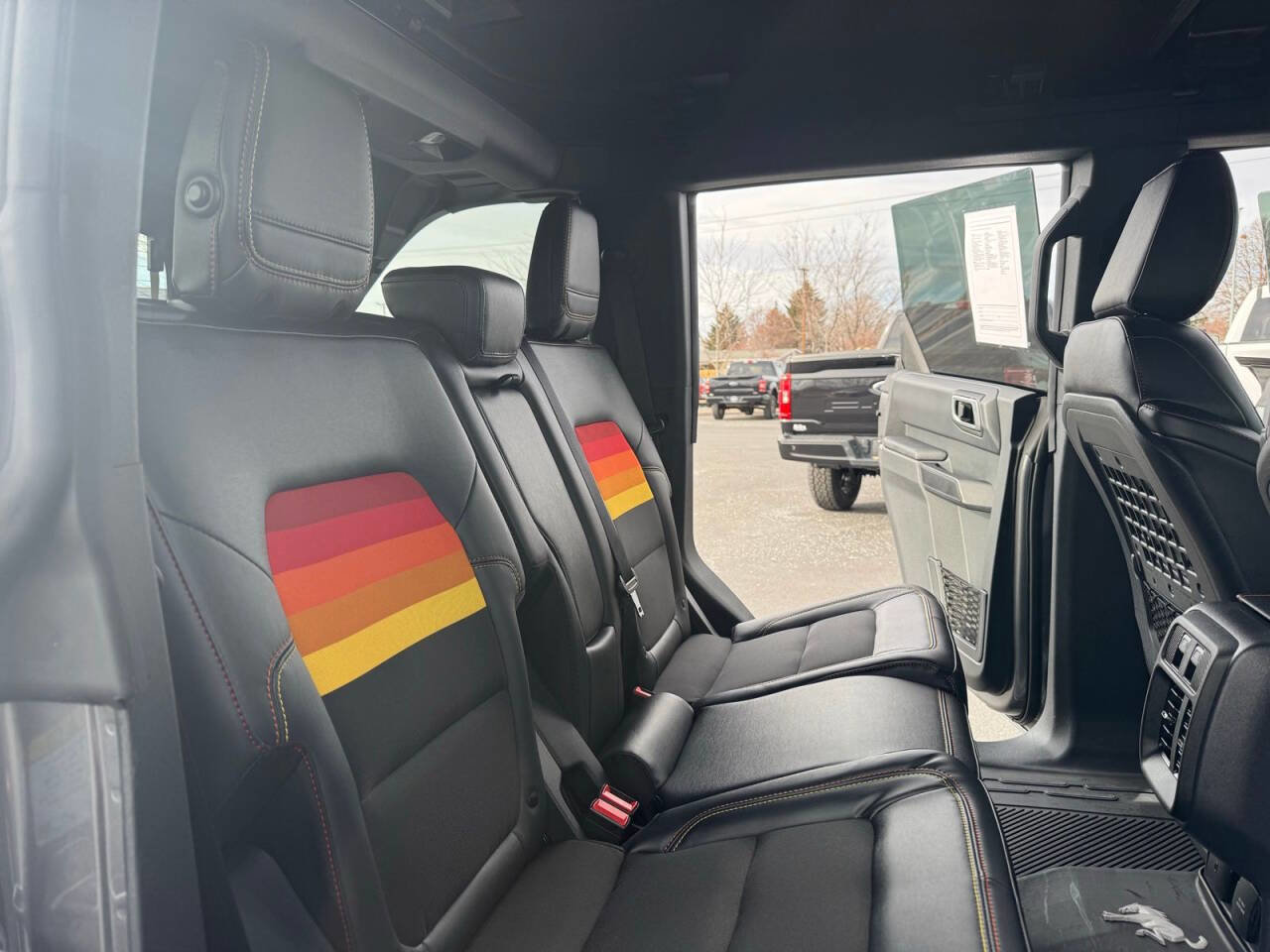 Used 2025 Ford Bronco Big Bend w/ Black Diamond Package image 33