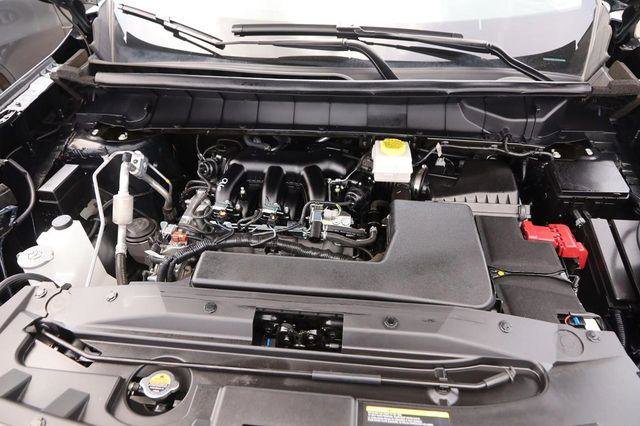 Used 2025 Nissan Pathfinder SL w/ SL Premium Package image 30