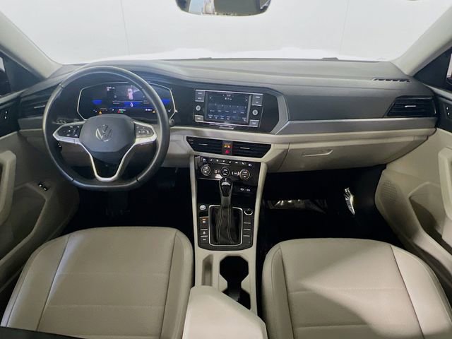 Used 2023 Volkswagen Jetta SE w/ Panoramic Sunroof Package FWD image 28