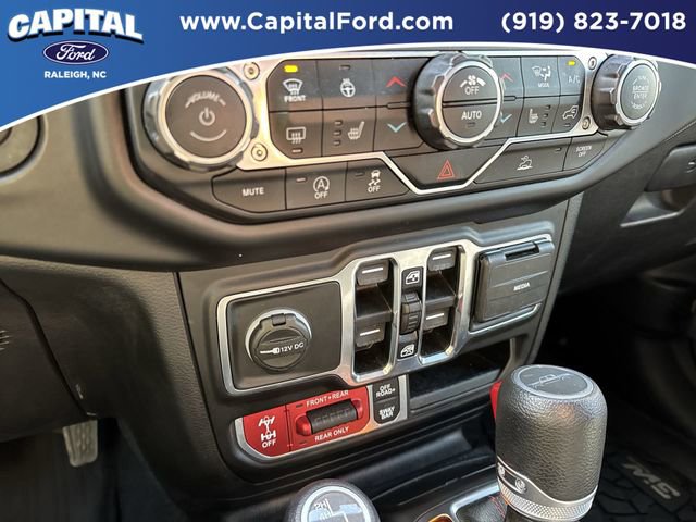 Used 2021 Jeep Gladiator Rubicon w/ Cold Weather Group image 28