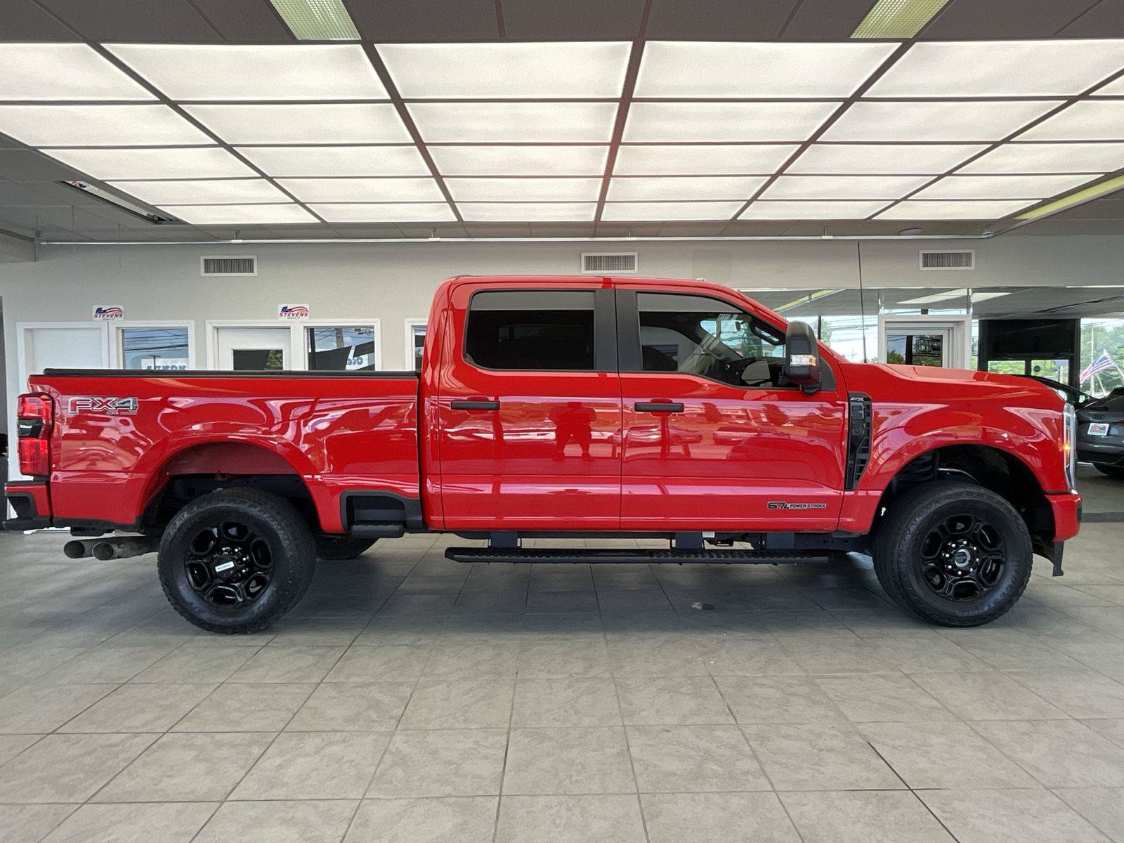 Used 2023 Ford F250 XL w/ STX Appearance Package AWD/4WD image 4
