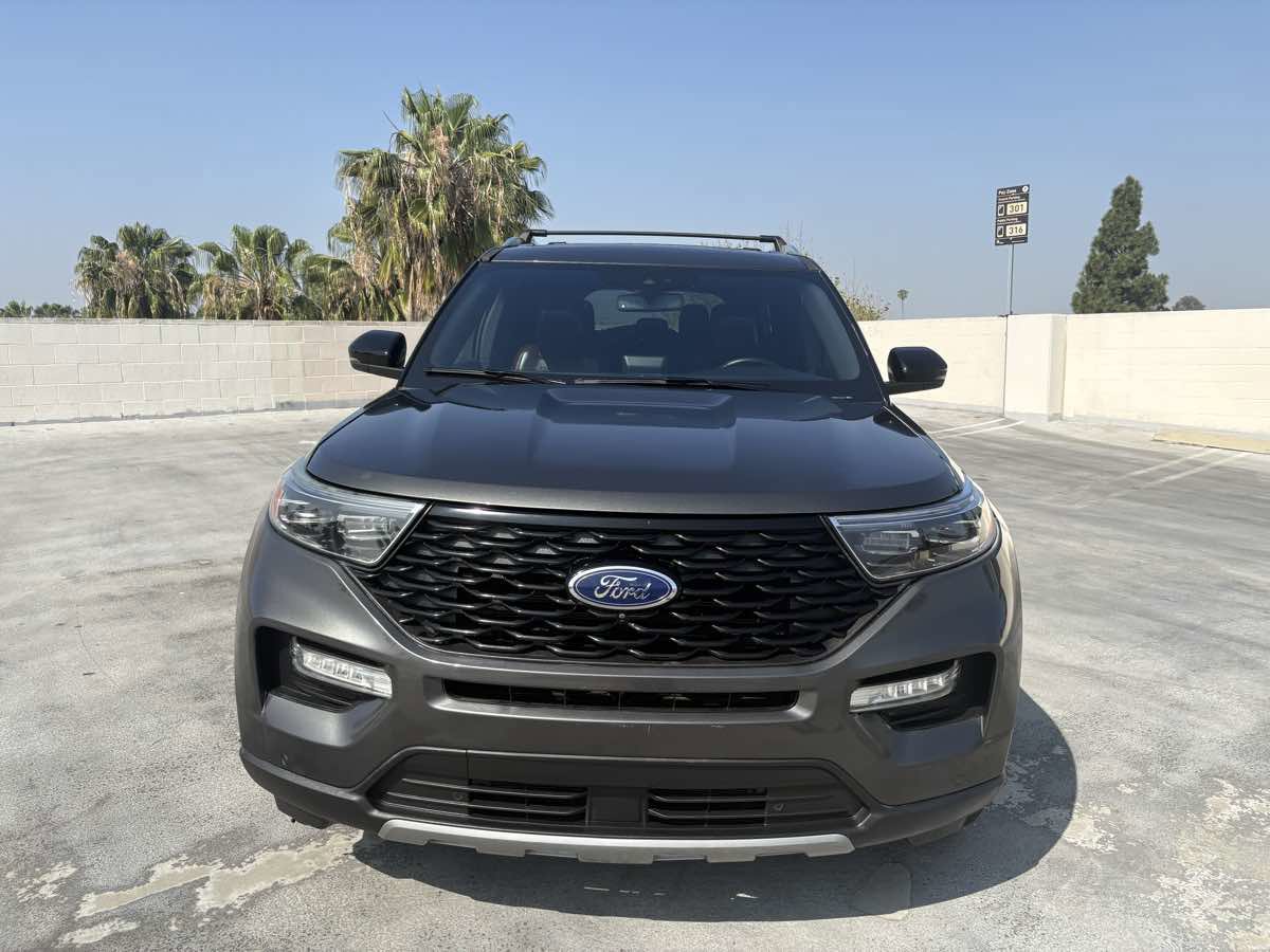Used 2020 Ford Explorer Platinum w/ Premium Technology Package image 33