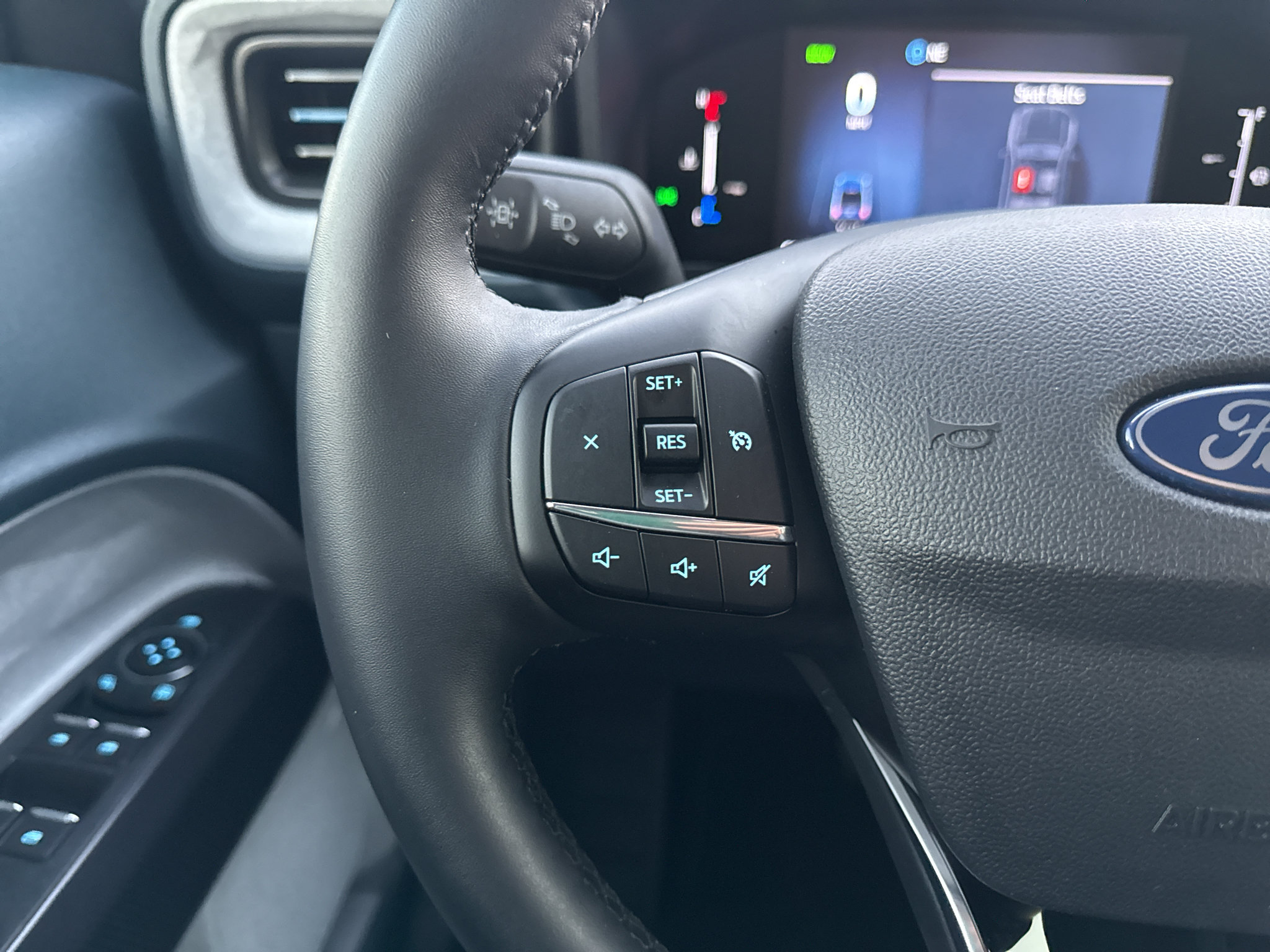 Certified 2025 Ford Maverick XLT w/ XLT Luxury Package FWD image 26