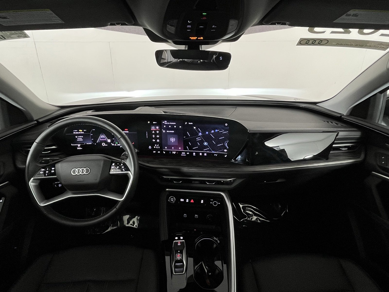 Used 2025 Audi Q5 2.0T Premium Plus w/ Premium Plus image 15