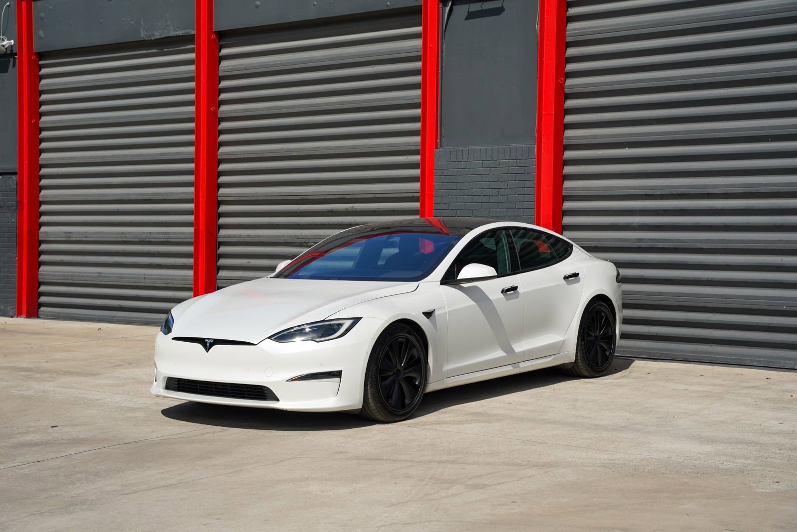 Used 2022 Tesla Model S AWD/4WD image 1