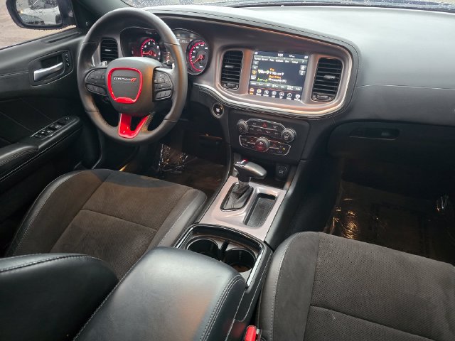 Used 2022 Dodge Charger R/T w/ Plus Group RWD image 37