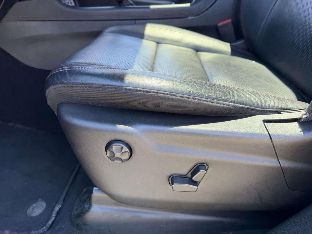 Used 2022 Dodge Durango R/T w/ Blacktop Package AWD/4WD image 23