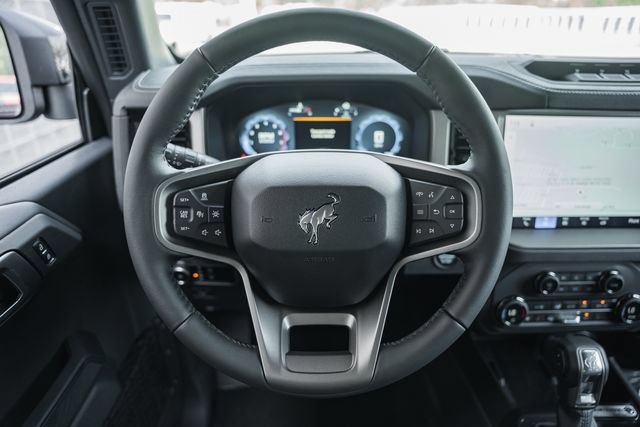 Used 2026 Ford Bronco Outer Banks w/ Sasquatch Package AWD/4WD image 40
