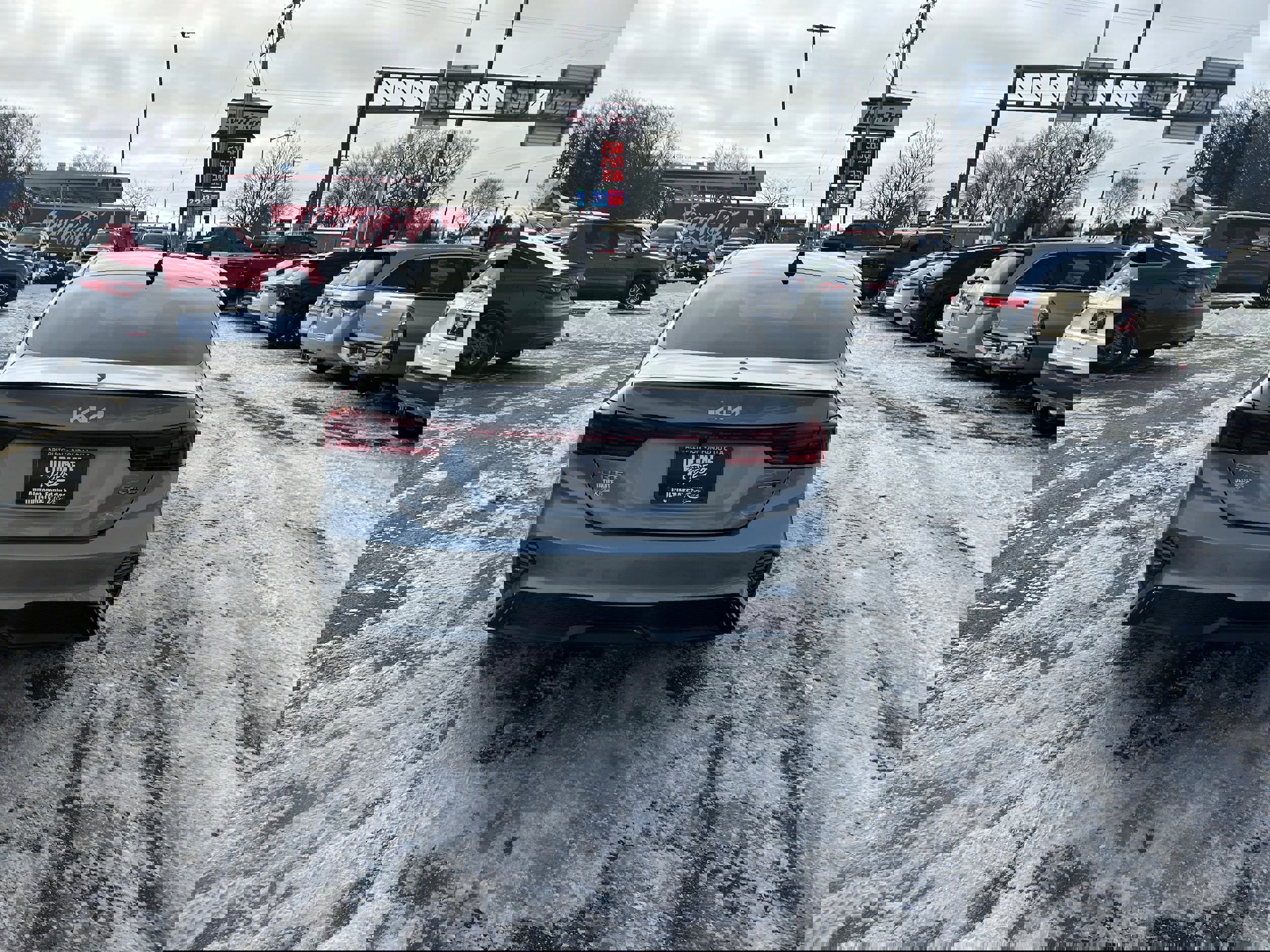 Used 2022 Kia Forte GT-Line w/ GT-Line Premium Package image 4