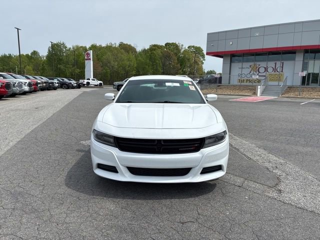 Used 2020 Dodge Charger SXT RWD image 2