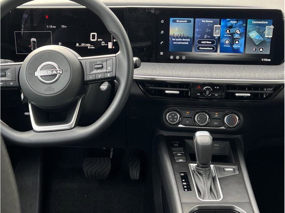 New 2026 Nissan Kicks S image 10