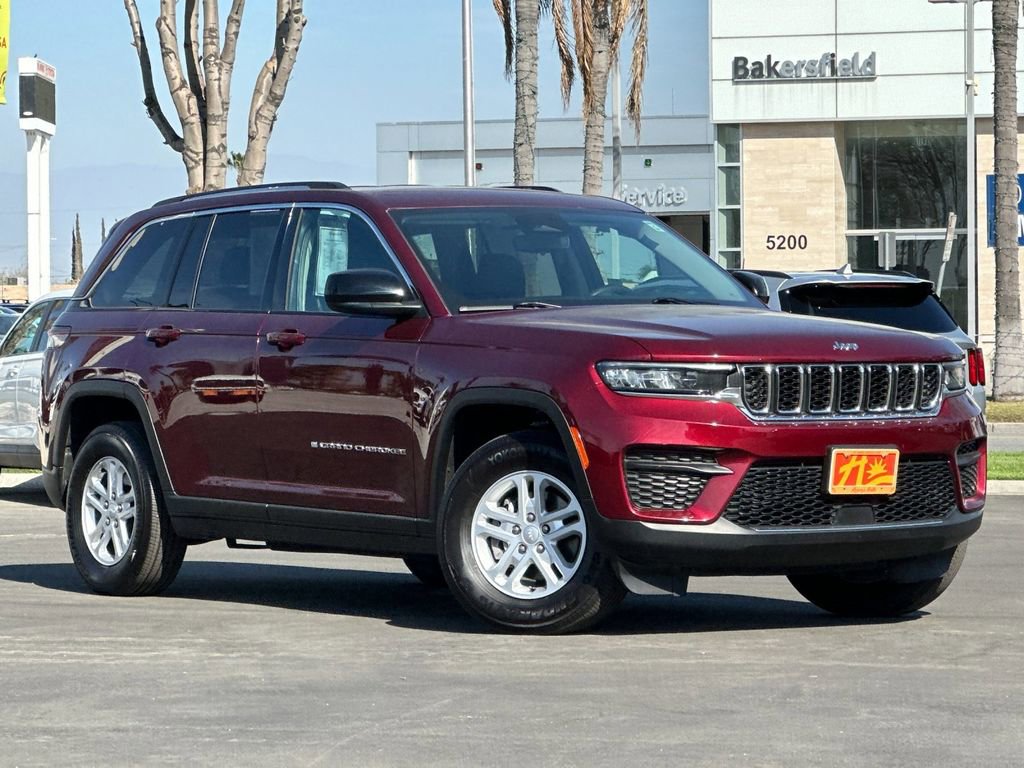 Used 2023 Jeep Grand Cherokee Laredo