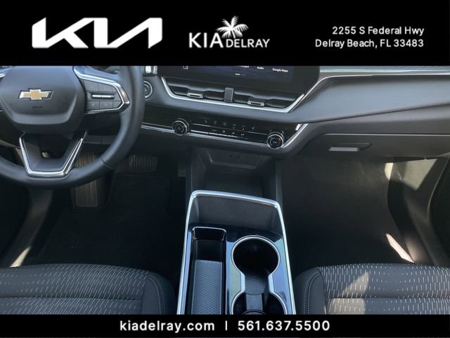 Used 2025 Chevrolet Equinox LT w/ Safety and Technology Package image 13