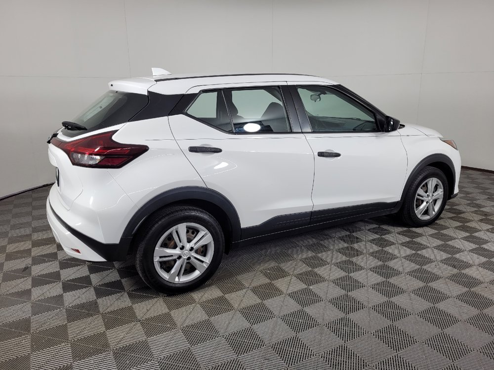 Used 2021 Nissan Kicks S FWD image 10