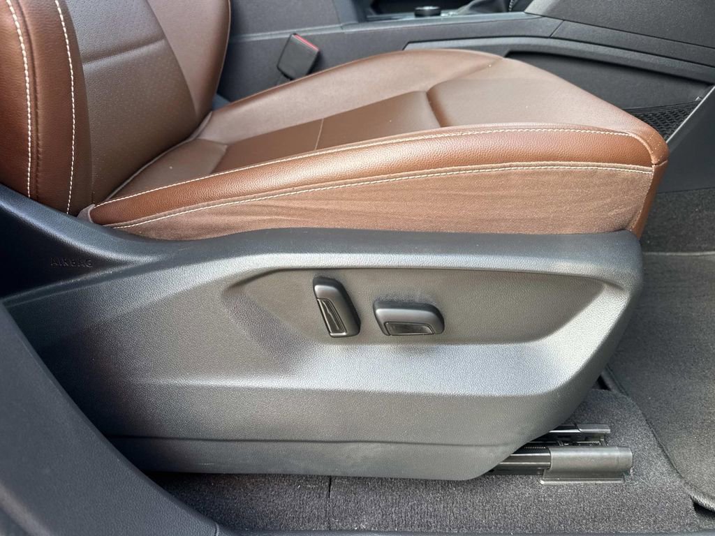 Used 2022 Volkswagen Atlas SEL image 14