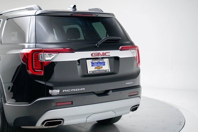 Used 2023 GMC Acadia SLE w/ Driver Convenience Package image 5