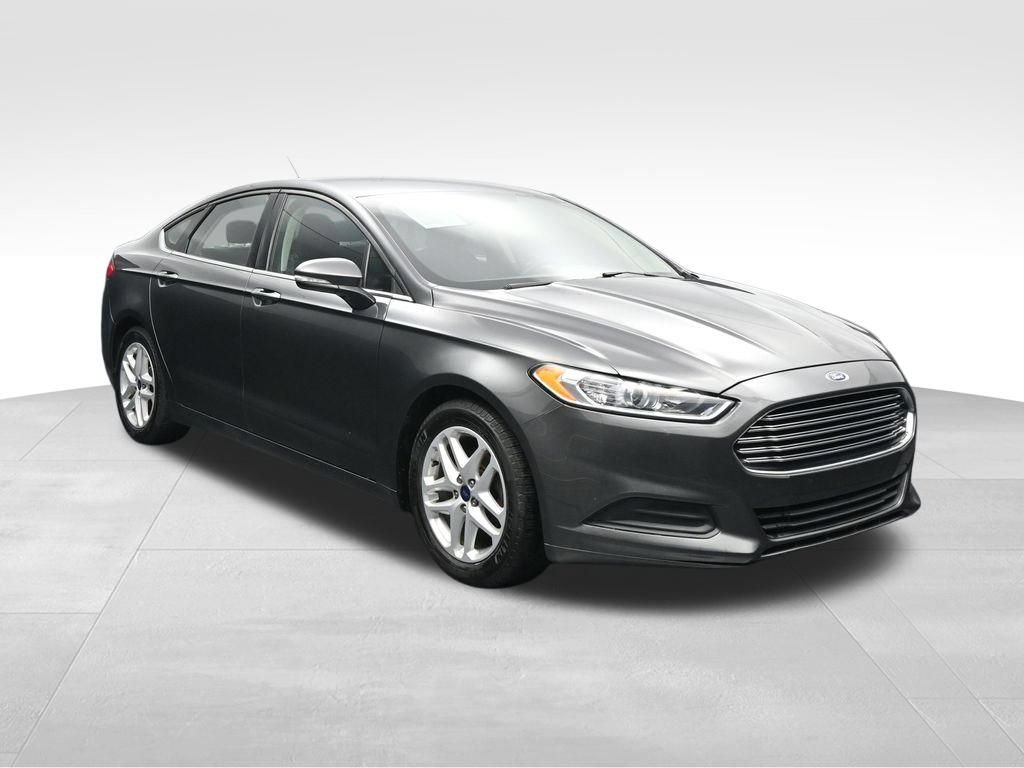 Used 2016 Ford Fusion SE FWD image 7