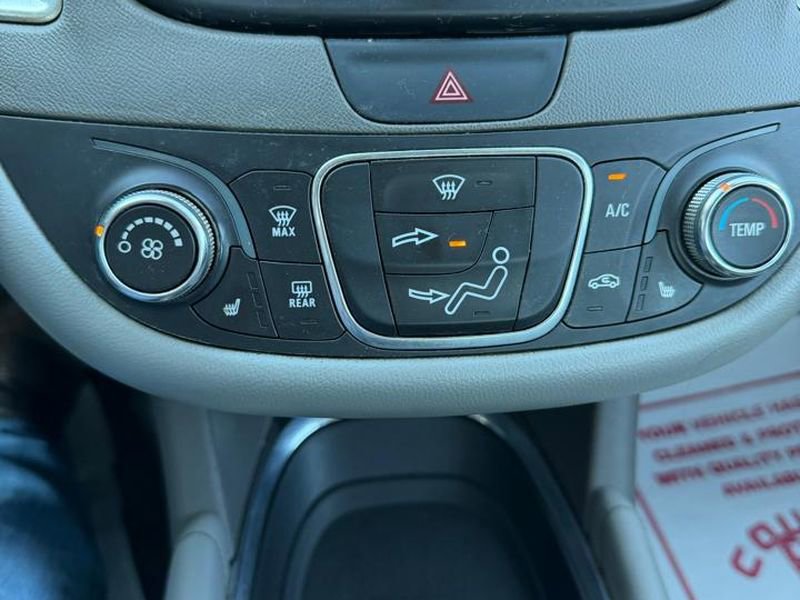 Used 2016 Chevrolet Malibu LT w/ Leather Package FWD image 16