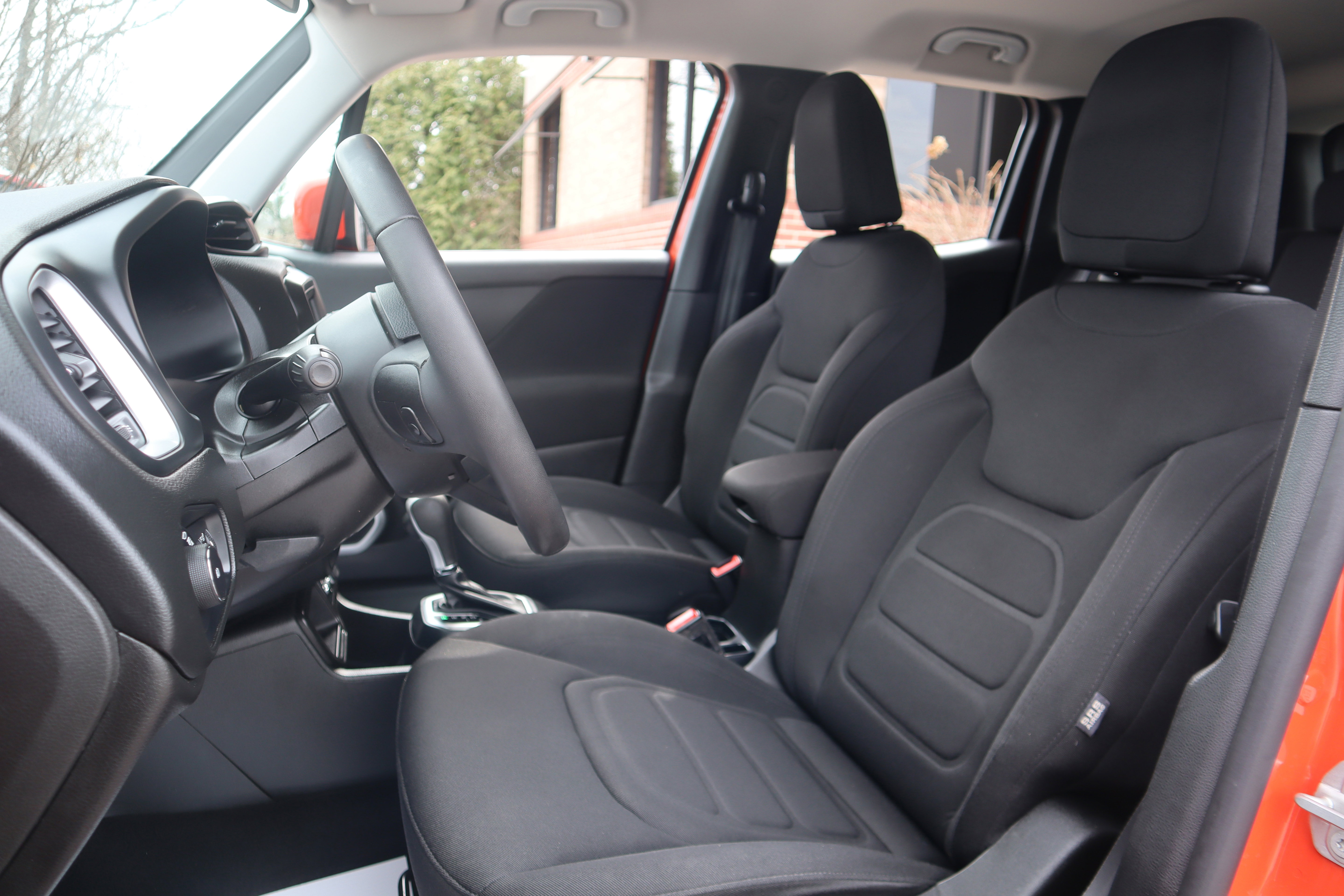 Used 2021 Jeep Renegade Latitude image 23