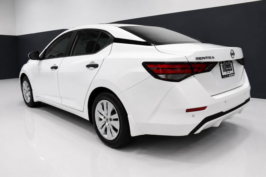 Certified 2025 Nissan Sentra S FWD image 3