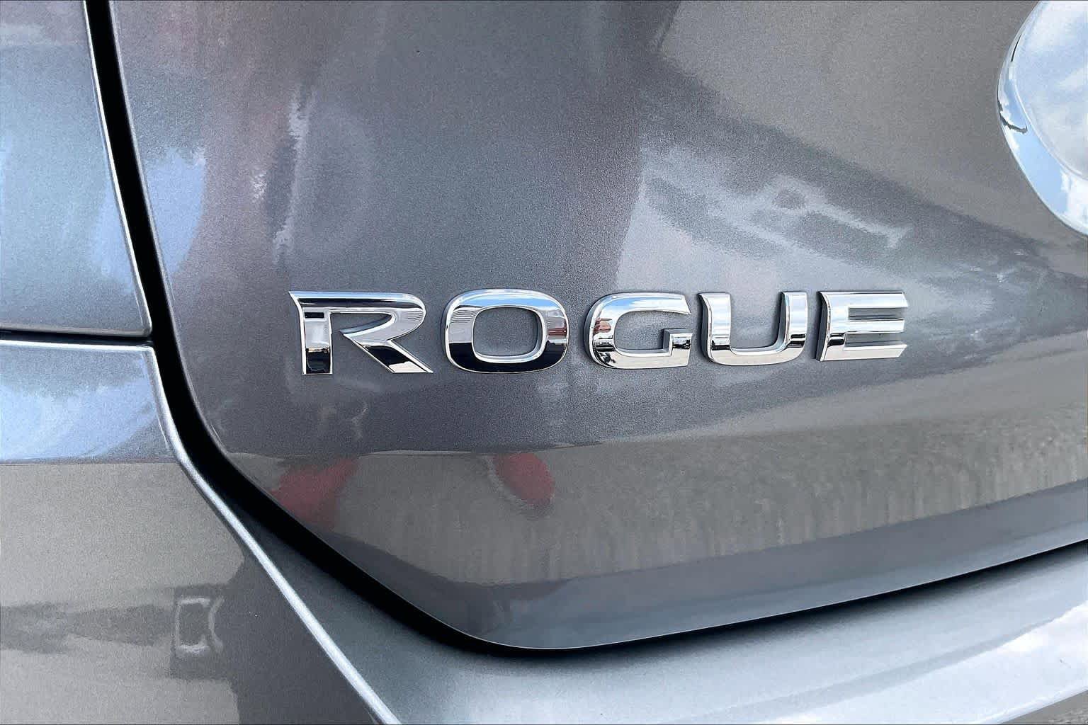 Used 2019 Nissan Rogue SV FWD image 10