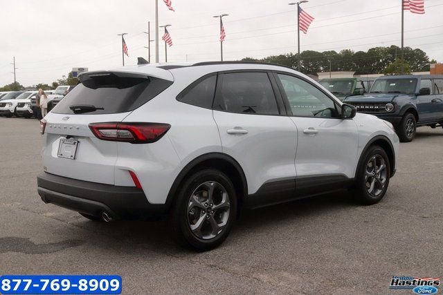 New 2026 Ford Escape ST-Line image 5