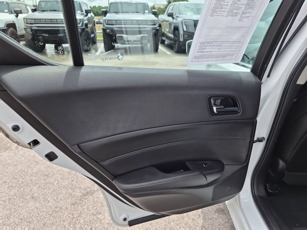 Used 2015 Acura ILX w/ Technology Package FWD image 33