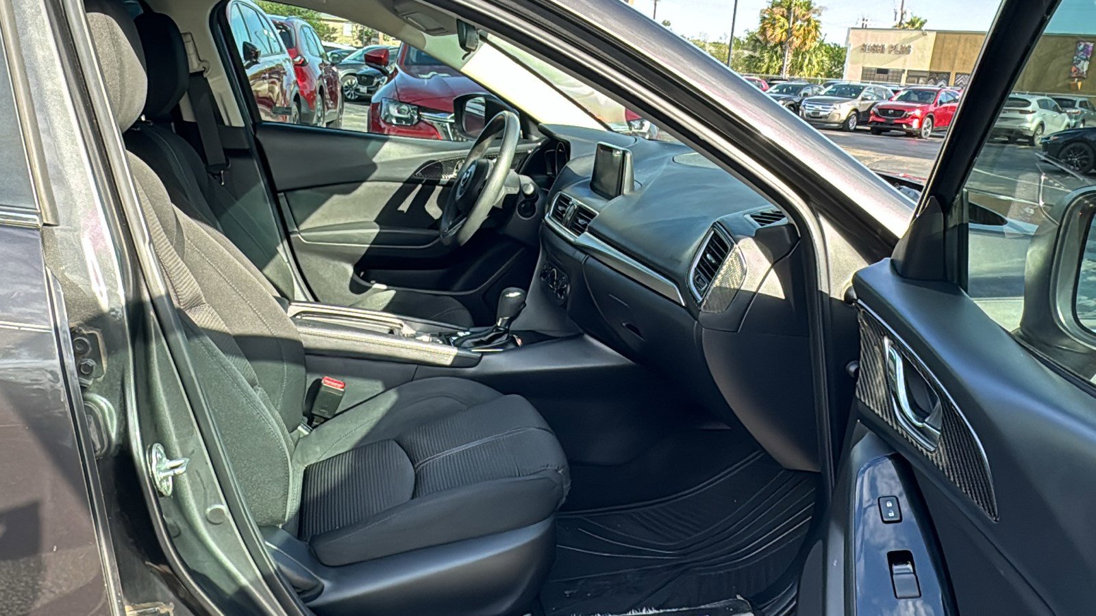 Used 2018 MAZDA MAZDA3 Sport w/ Preferred Equipment Package FWD image 23